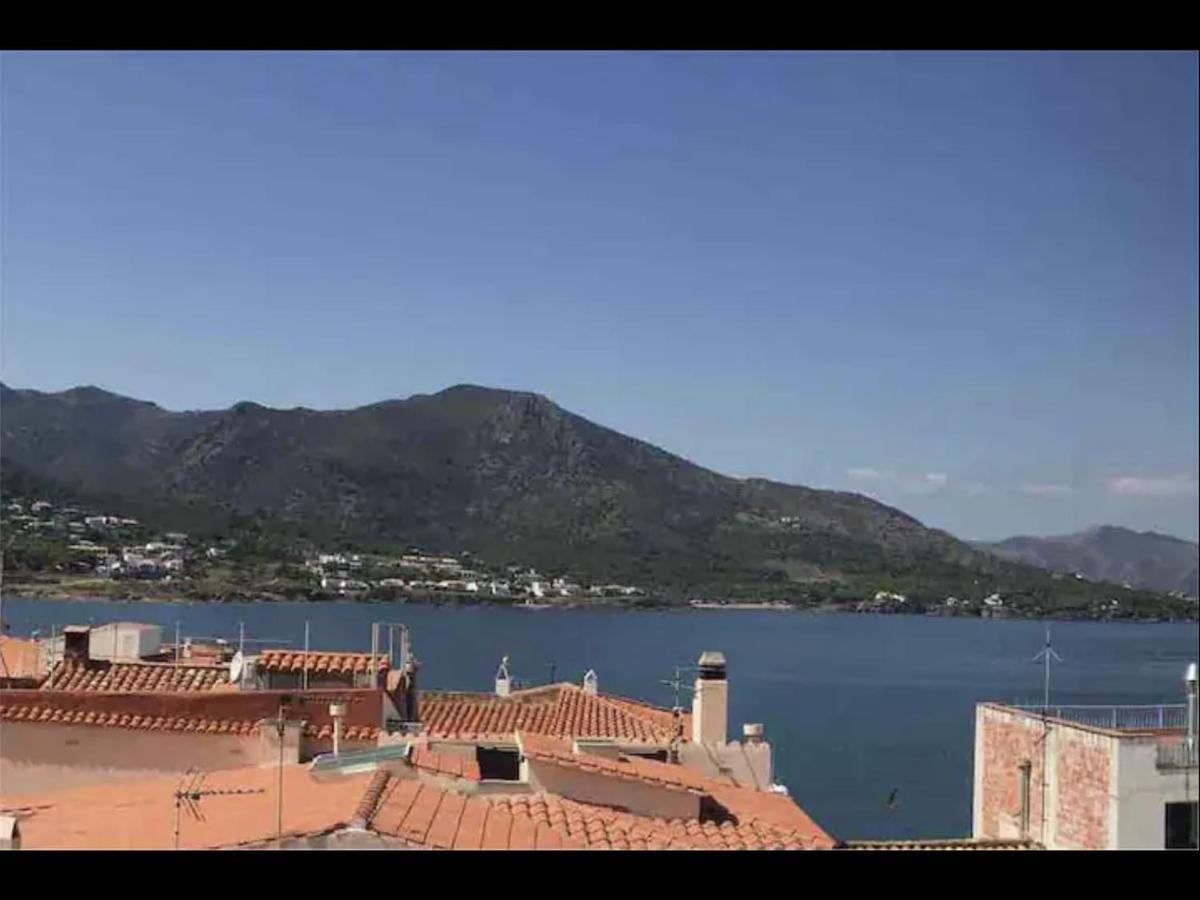 Апартаменты Apartamento Luminoso Y Acogedor Port De La Selva El Port De La Selva Экстерьер фото